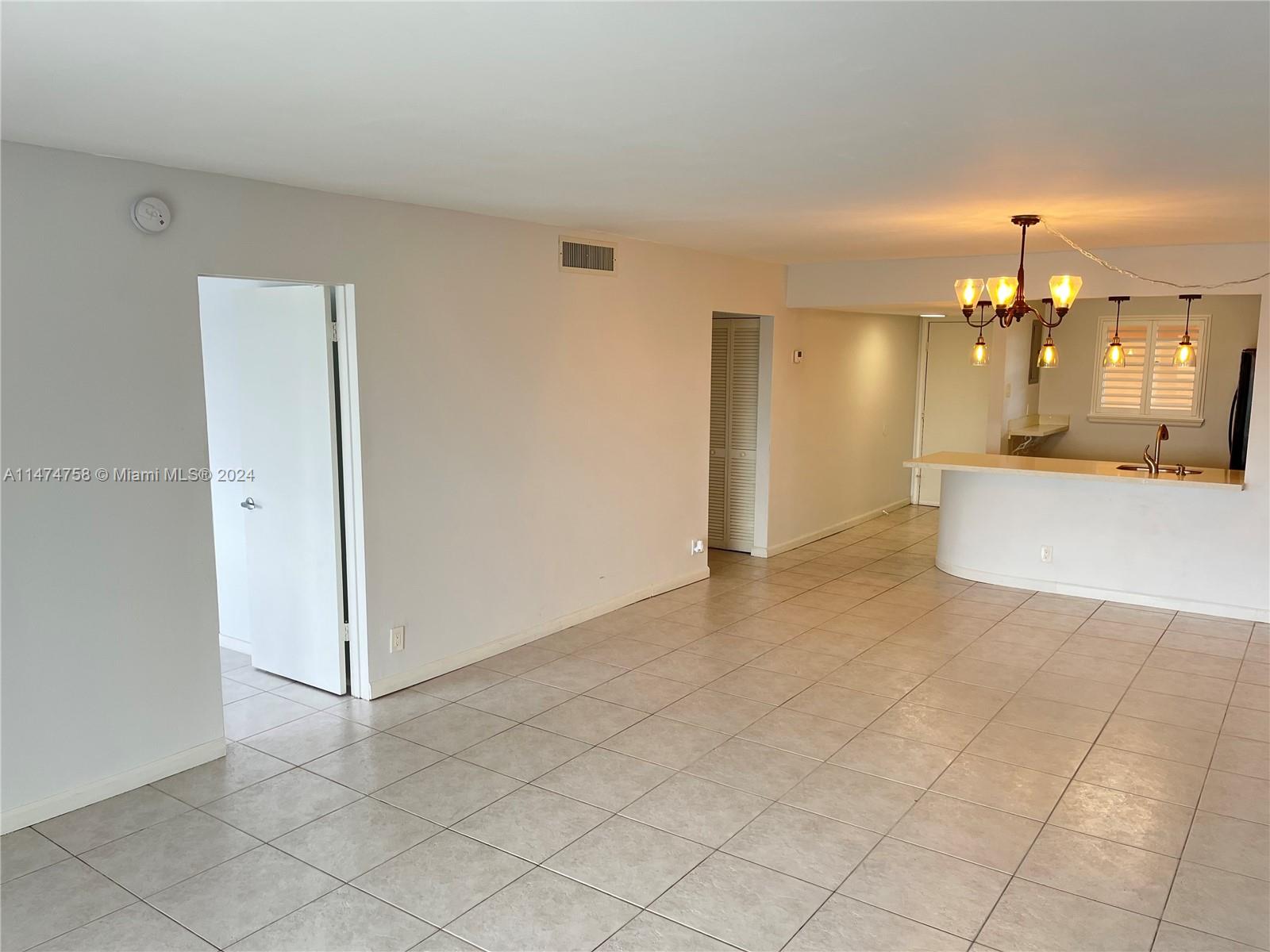 SUNRISE ISLAND CONDOMINIU - Residential