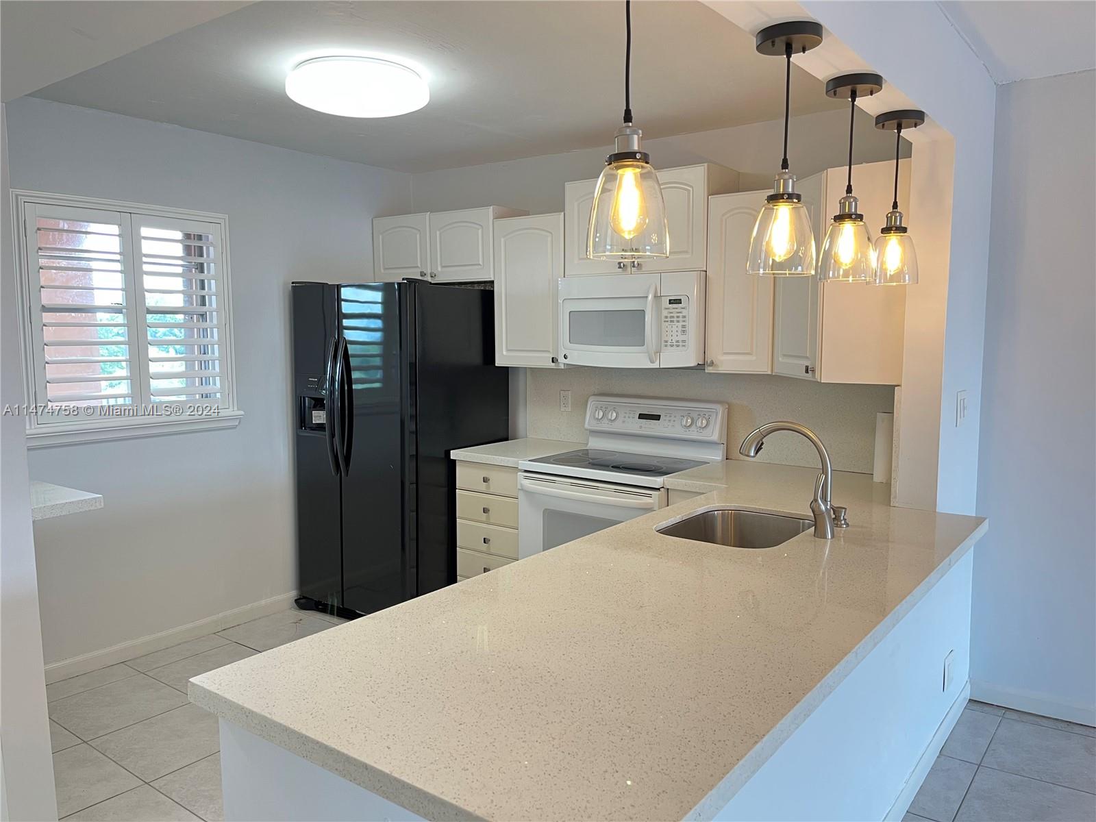 SUNRISE ISLAND CONDOMINIU - Residential