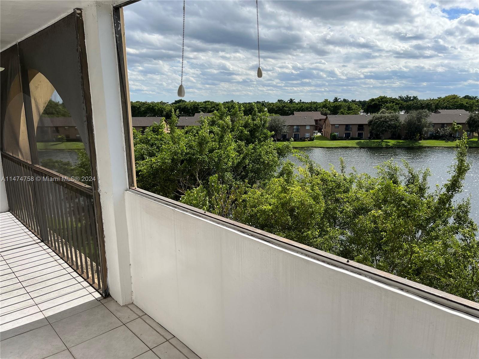 SUNRISE ISLAND CONDOMINIU - Residential