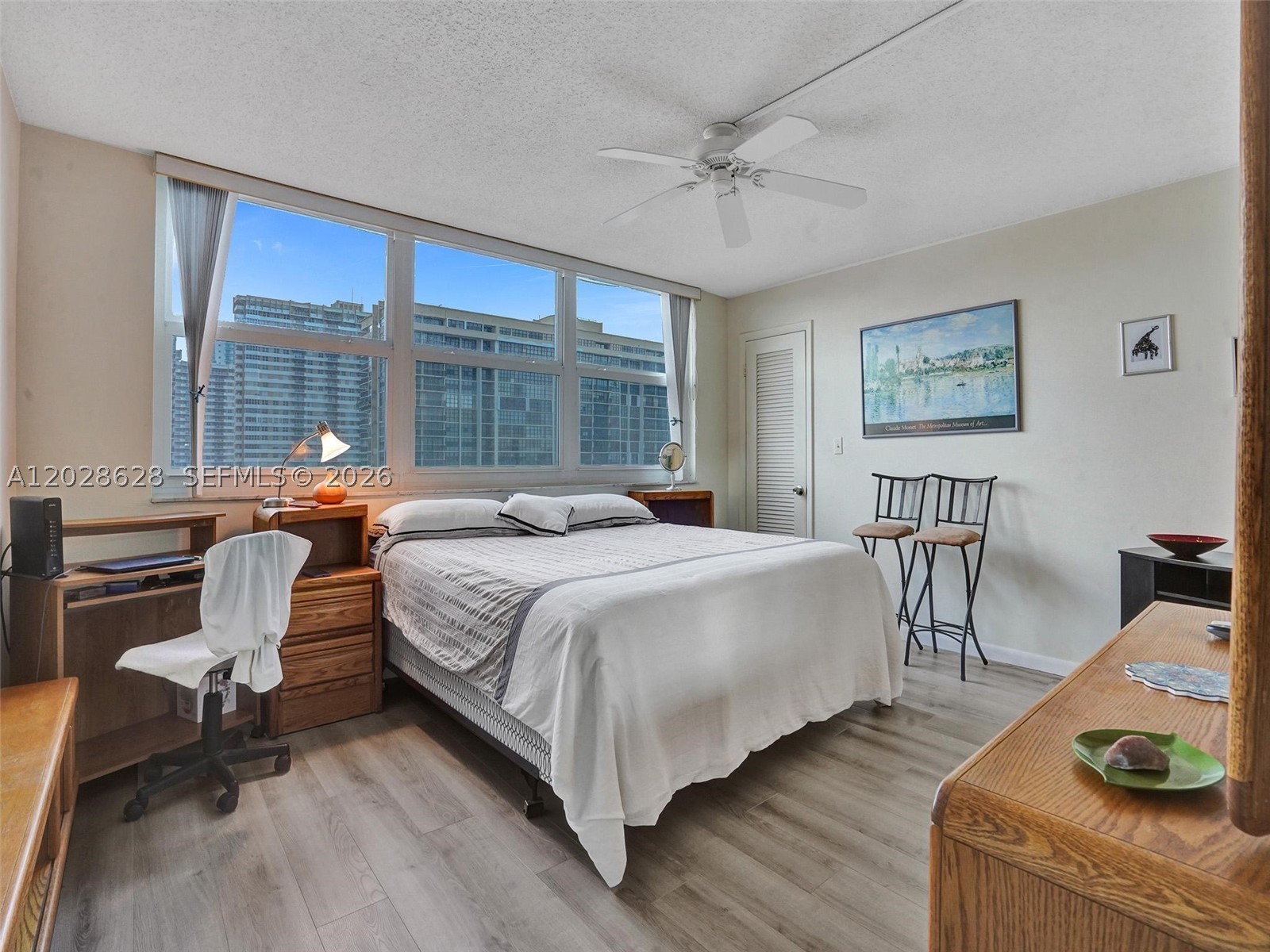 ASHLEIGH HOUSE CONDO - Residential