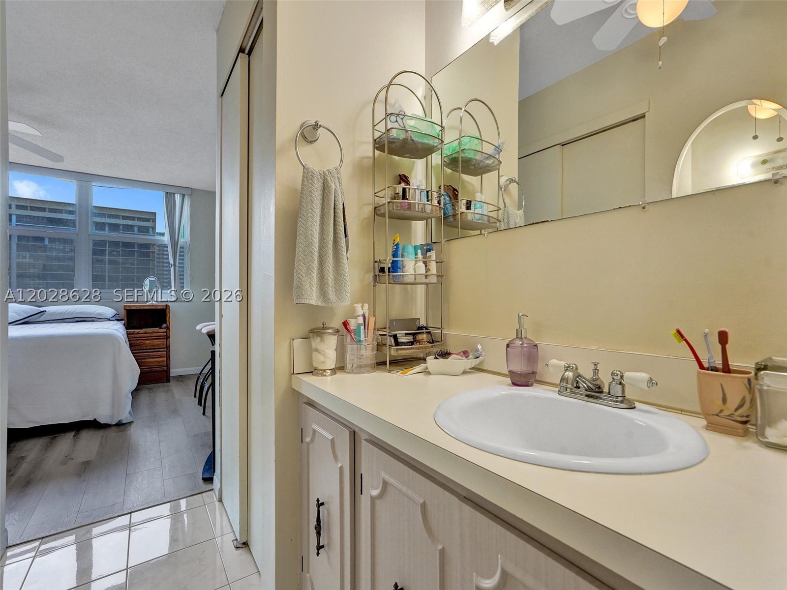 ASHLEIGH HOUSE CONDO - Residential