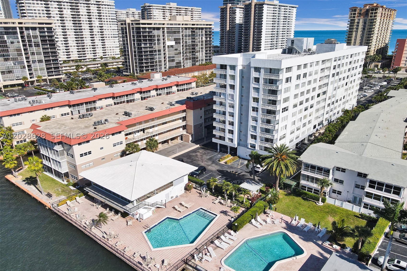 ASHLEIGH HOUSE CONDO - Residential