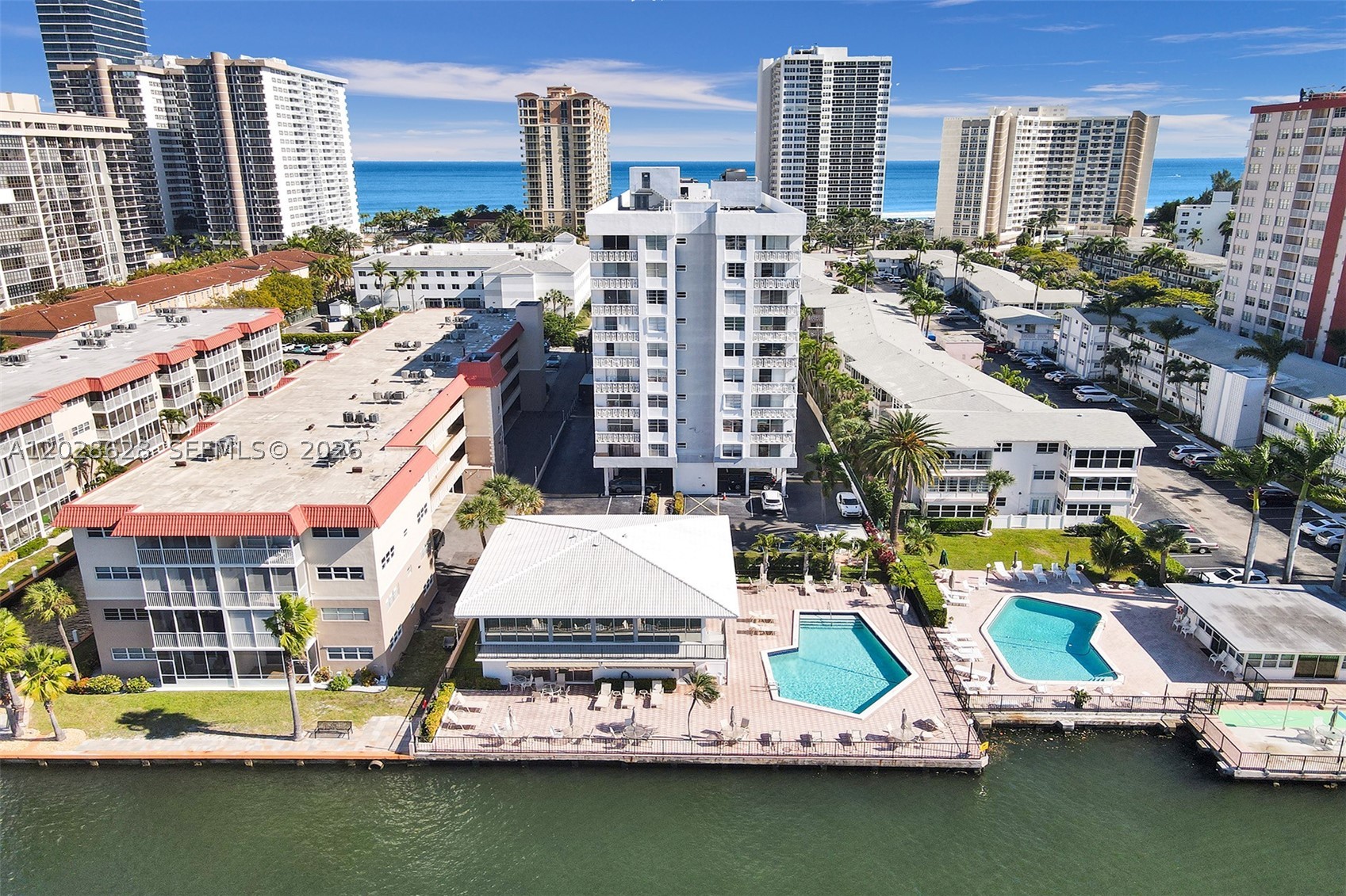 ASHLEIGH HOUSE CONDO - Residential