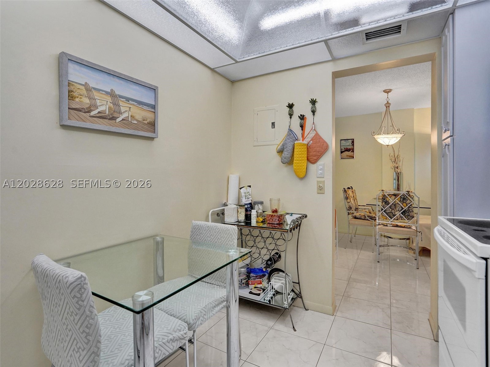 ASHLEIGH HOUSE CONDO - Residential