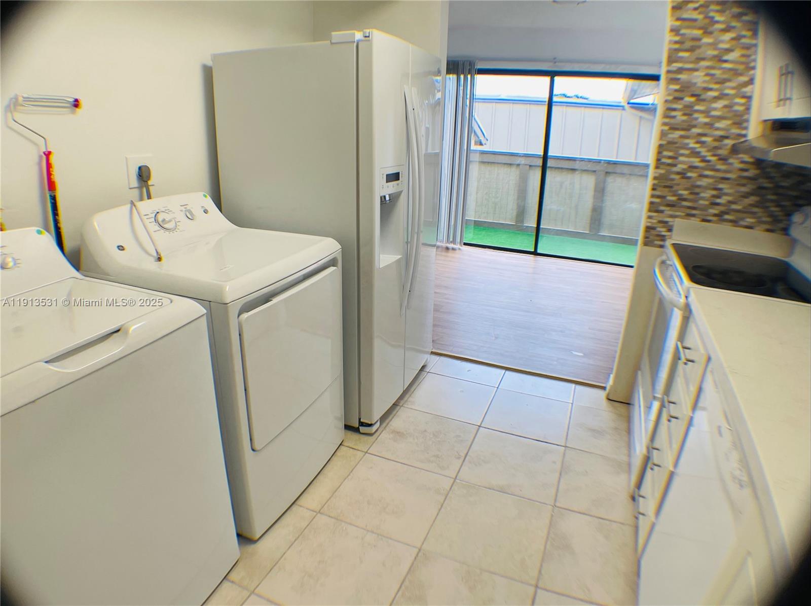 HABITAT II CONDO - Residential Lease