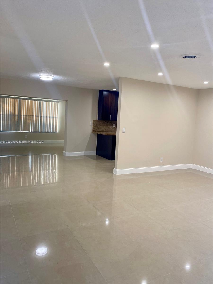 GOLDEN RIDGE - Residential