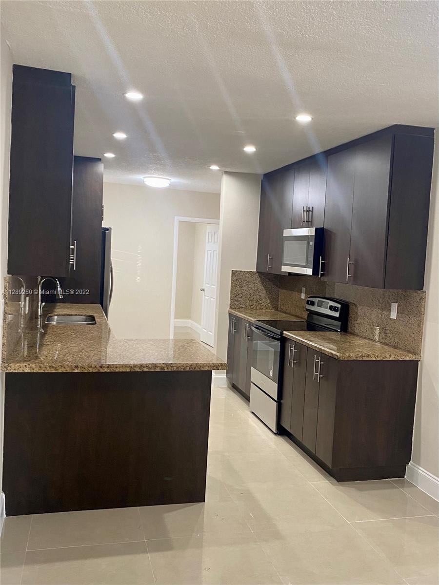 GOLDEN RIDGE - Residential