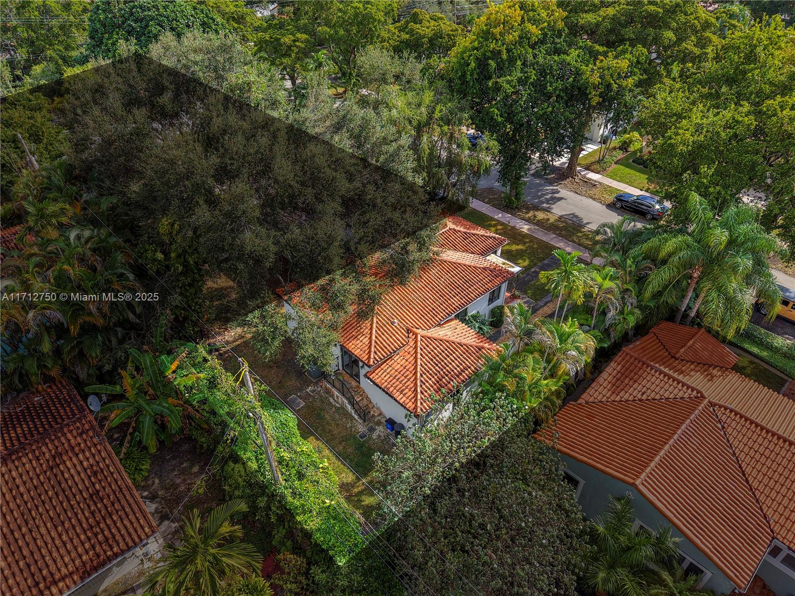 COCONUT GROVE SEC 1-CORAL - Residential