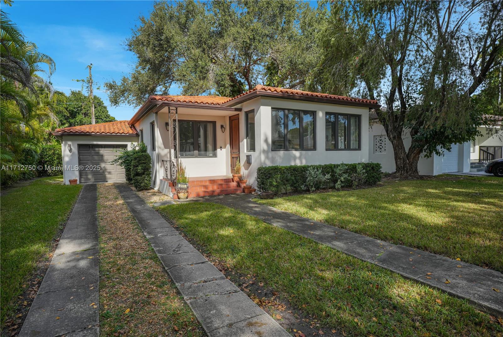 COCONUT GROVE SEC 1-CORAL - Residential