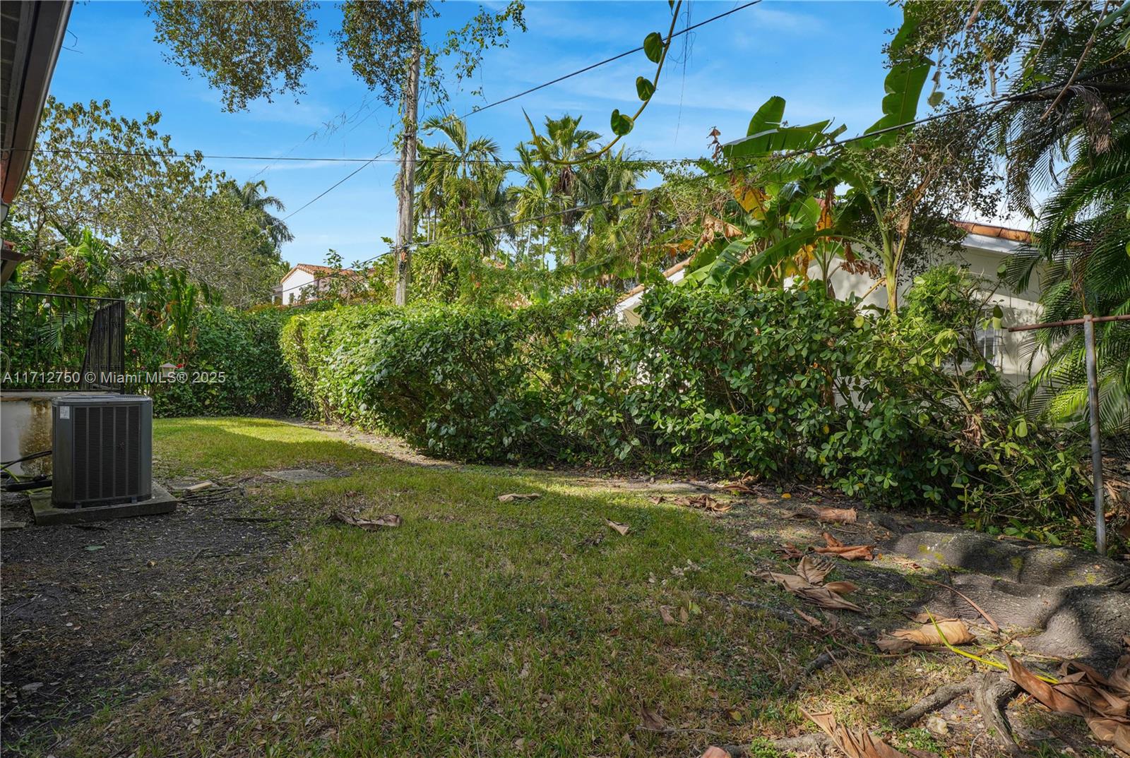 COCONUT GROVE SEC 1-CORAL - Residential