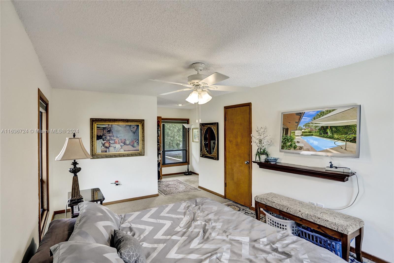 HIDDEN OAKS - Residential
