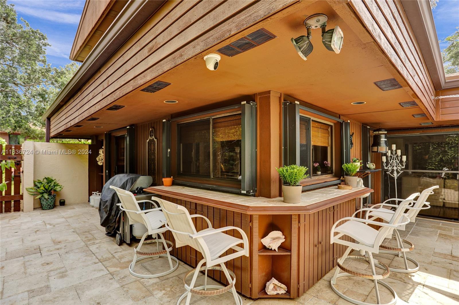 HIDDEN OAKS - Residential