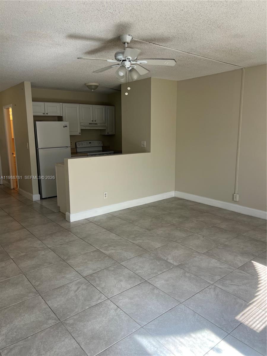 CORAL SPRINGS TOWER CLUB - Residential
