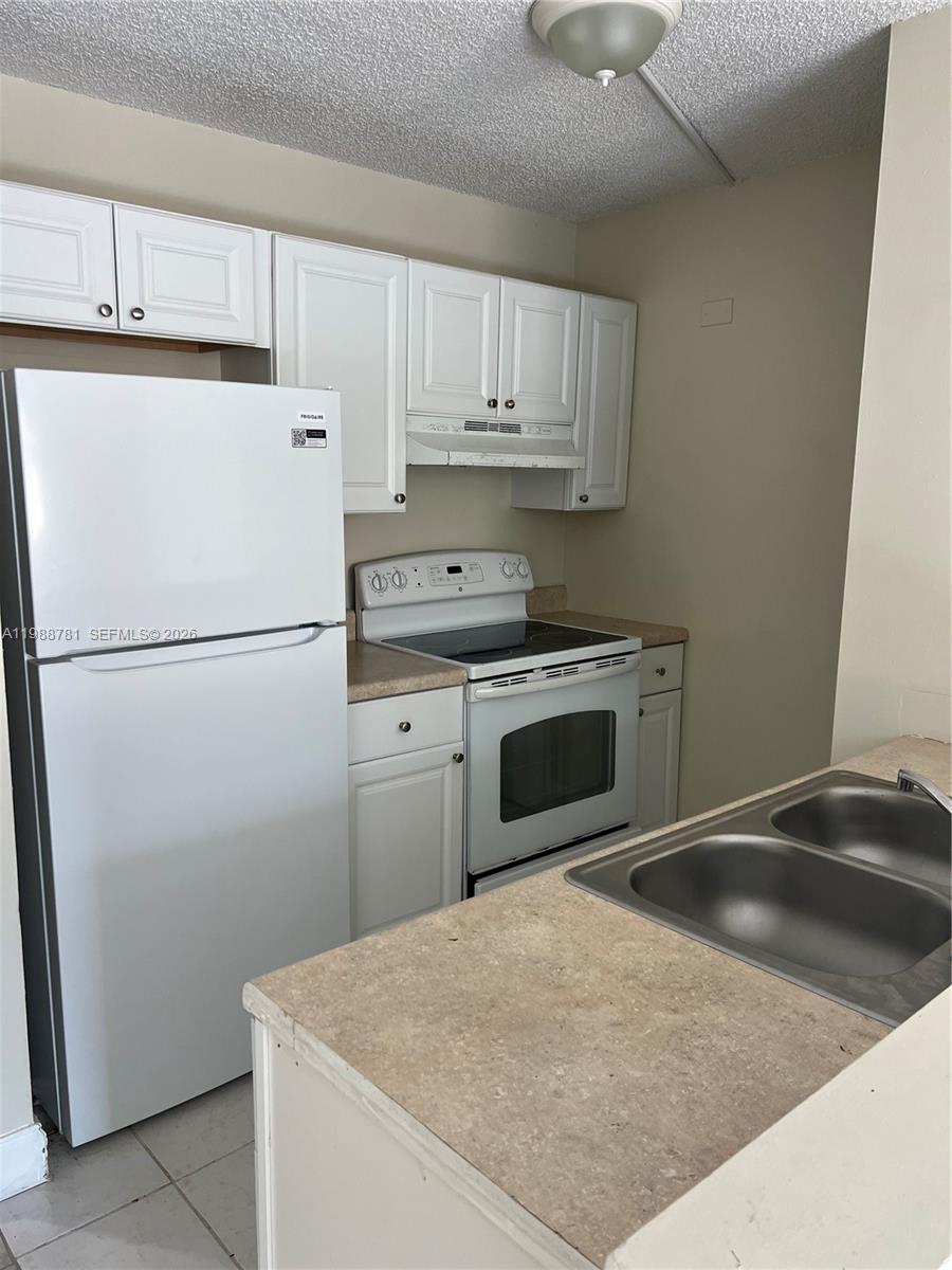 CORAL SPRINGS TOWER CLUB - Residential