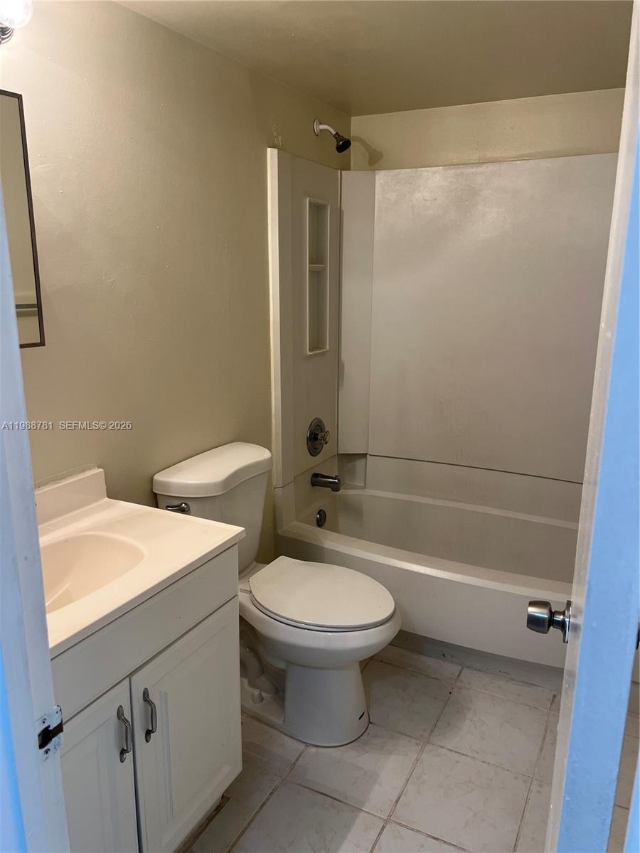 CORAL SPRINGS TOWER CLUB - Residential