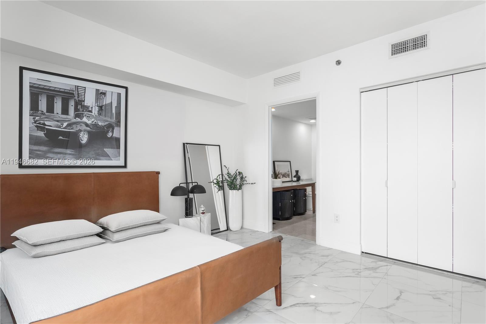 ICONBRICKELL CONDO NO 1 - Residential
