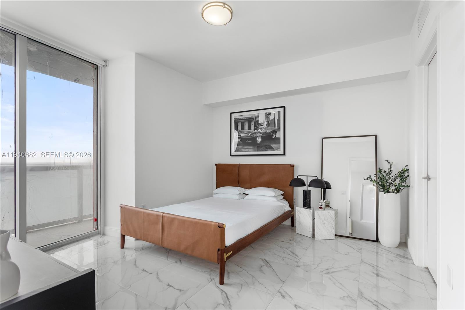 ICONBRICKELL CONDO NO 1 - Residential