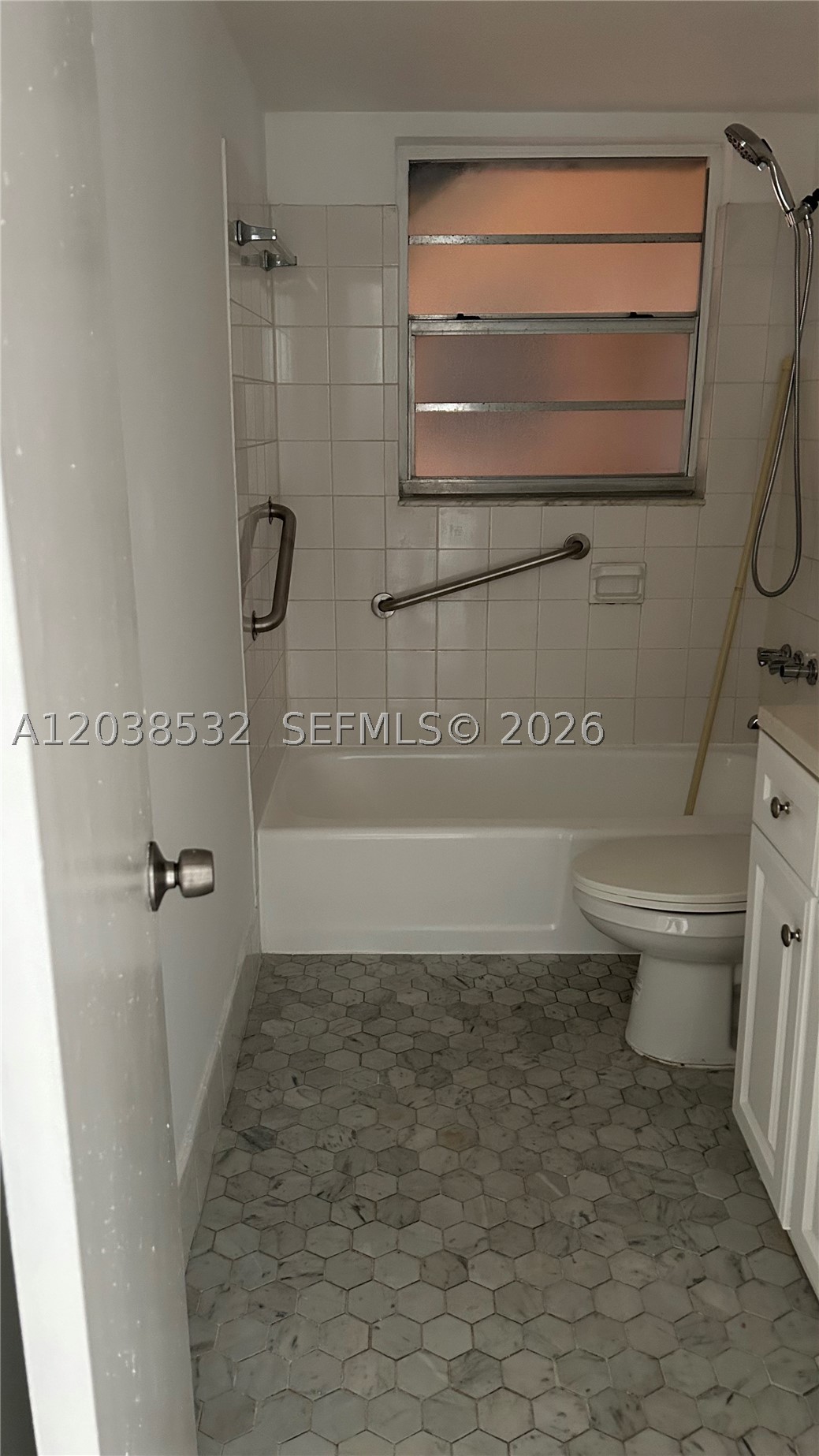 PUERTA DEL SOL CONDO - Residential Lease