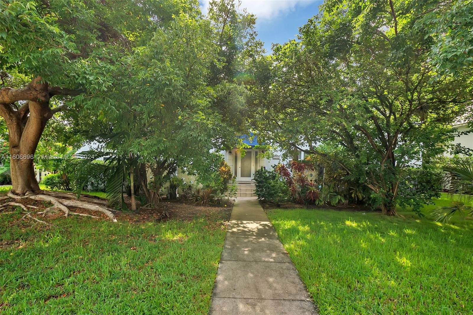 ARBORS CONDO - Residential Lease