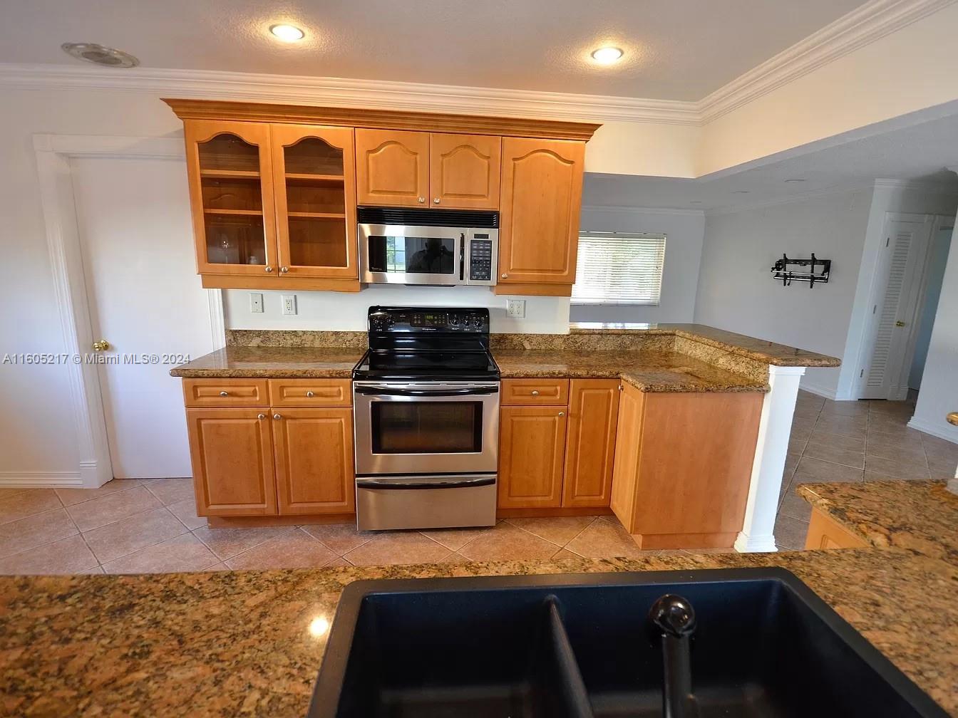 ROYAL PALM ACRES SEC 6 - Residential Lease
