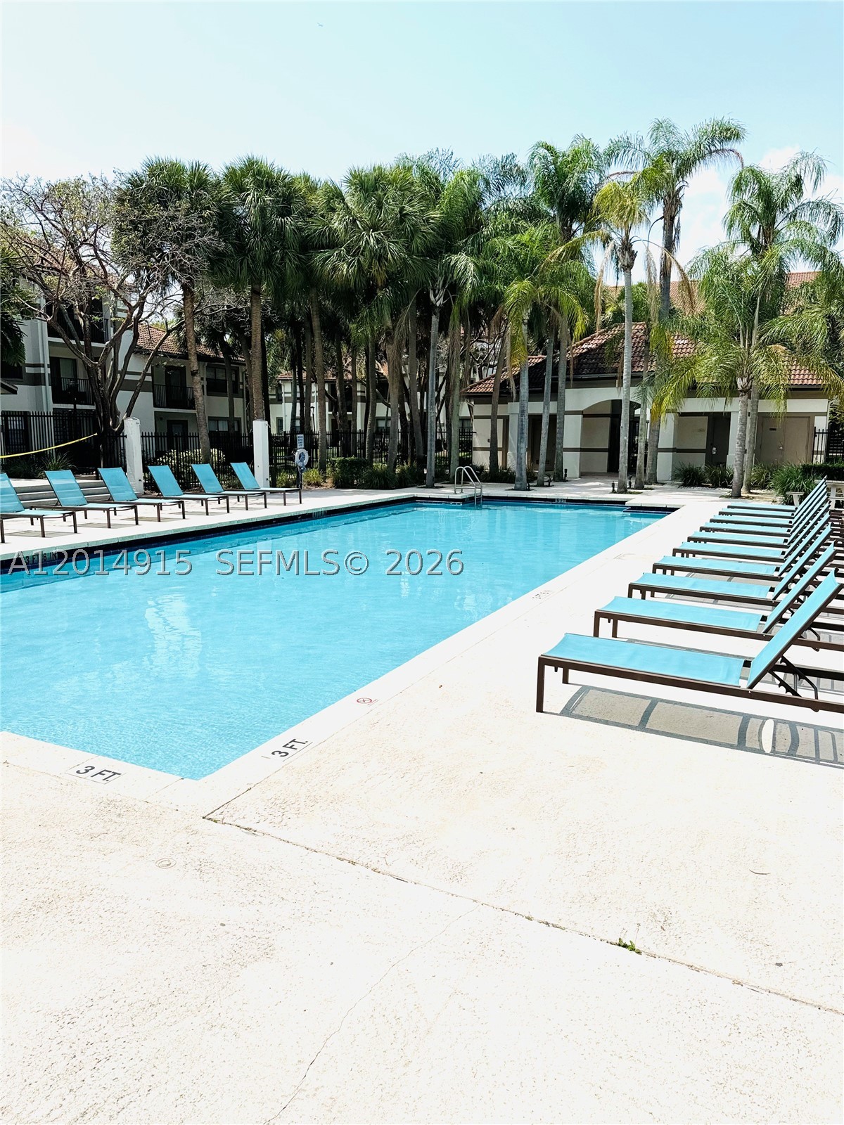 HOLLYWOOD PARC CONDOMINIU - Residential