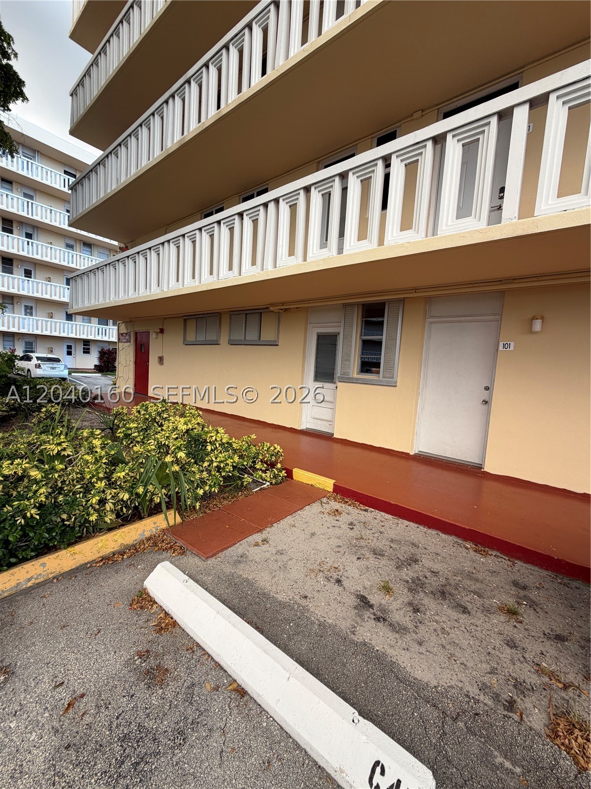 POINT EAST ONE CONDO-BLDG - Residential