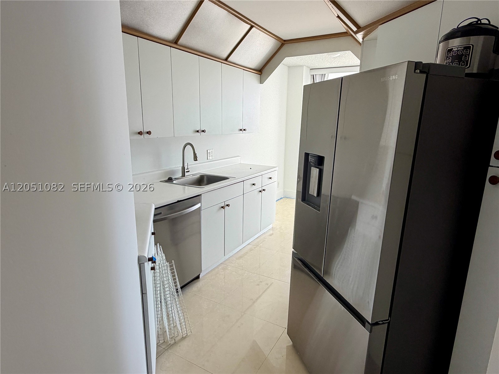 PORTSVIEW AT THE WATERWAY - Residential Lease
