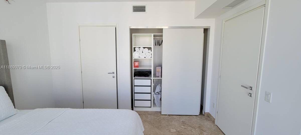 BRICKELLHOUSE CONDO - Residential