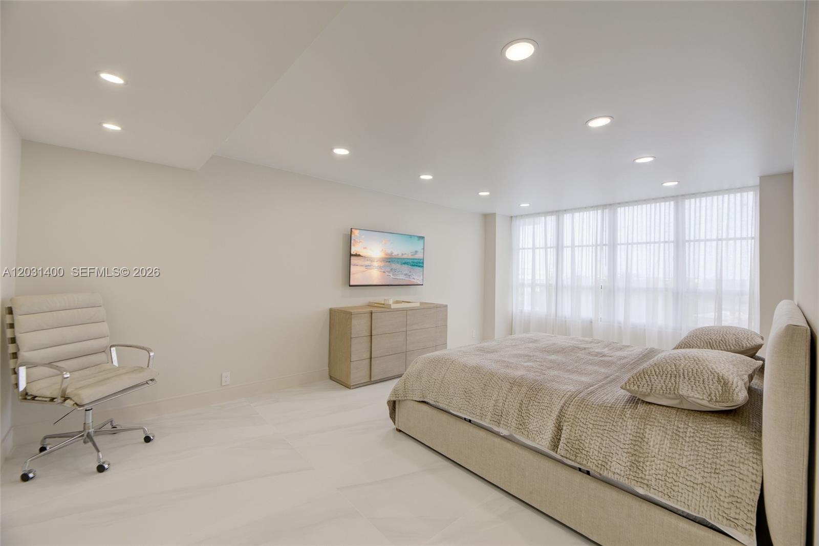 OLYMPUS CONDO PHASE - Residential