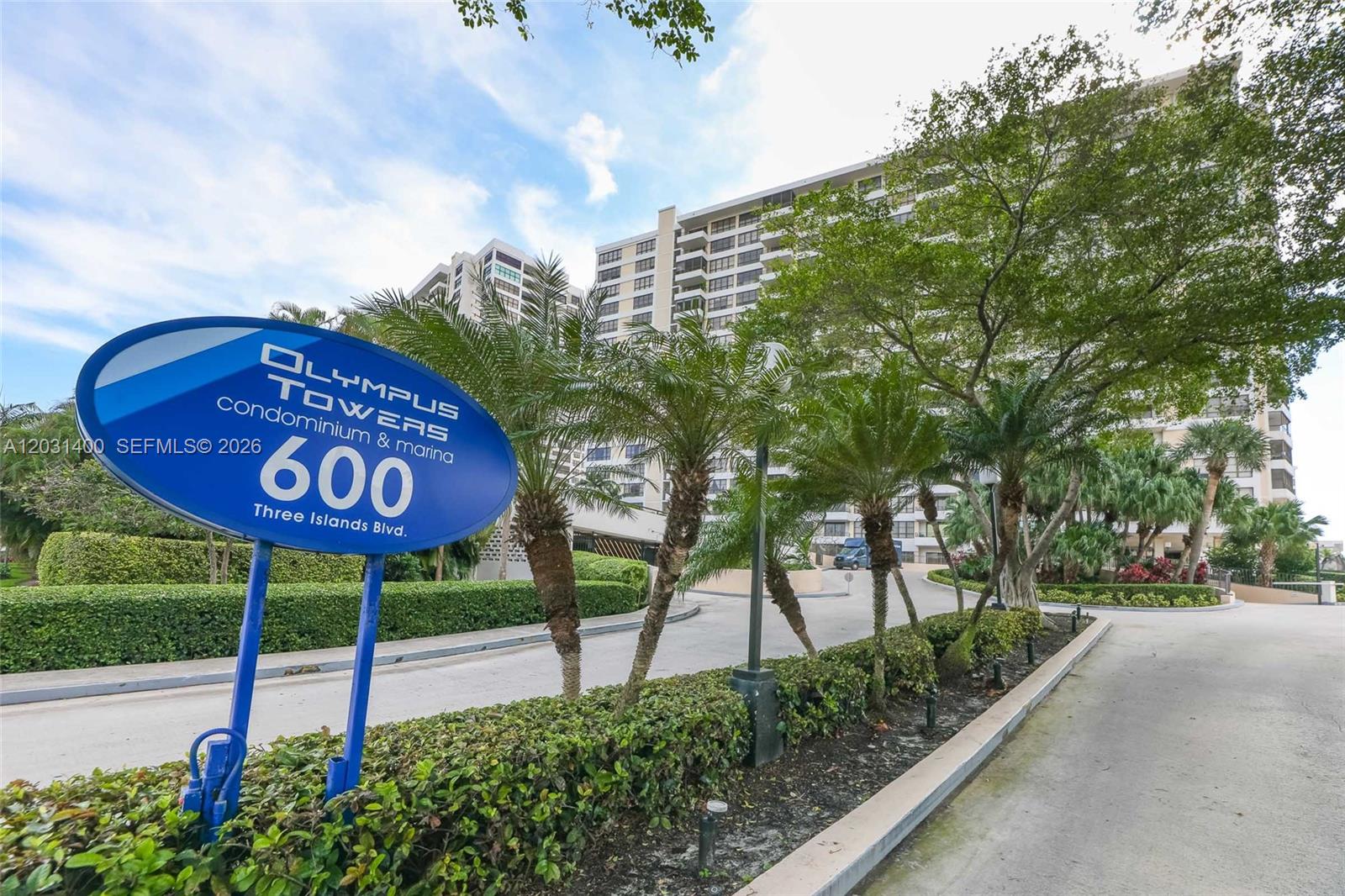 OLYMPUS CONDO PHASE - Residential