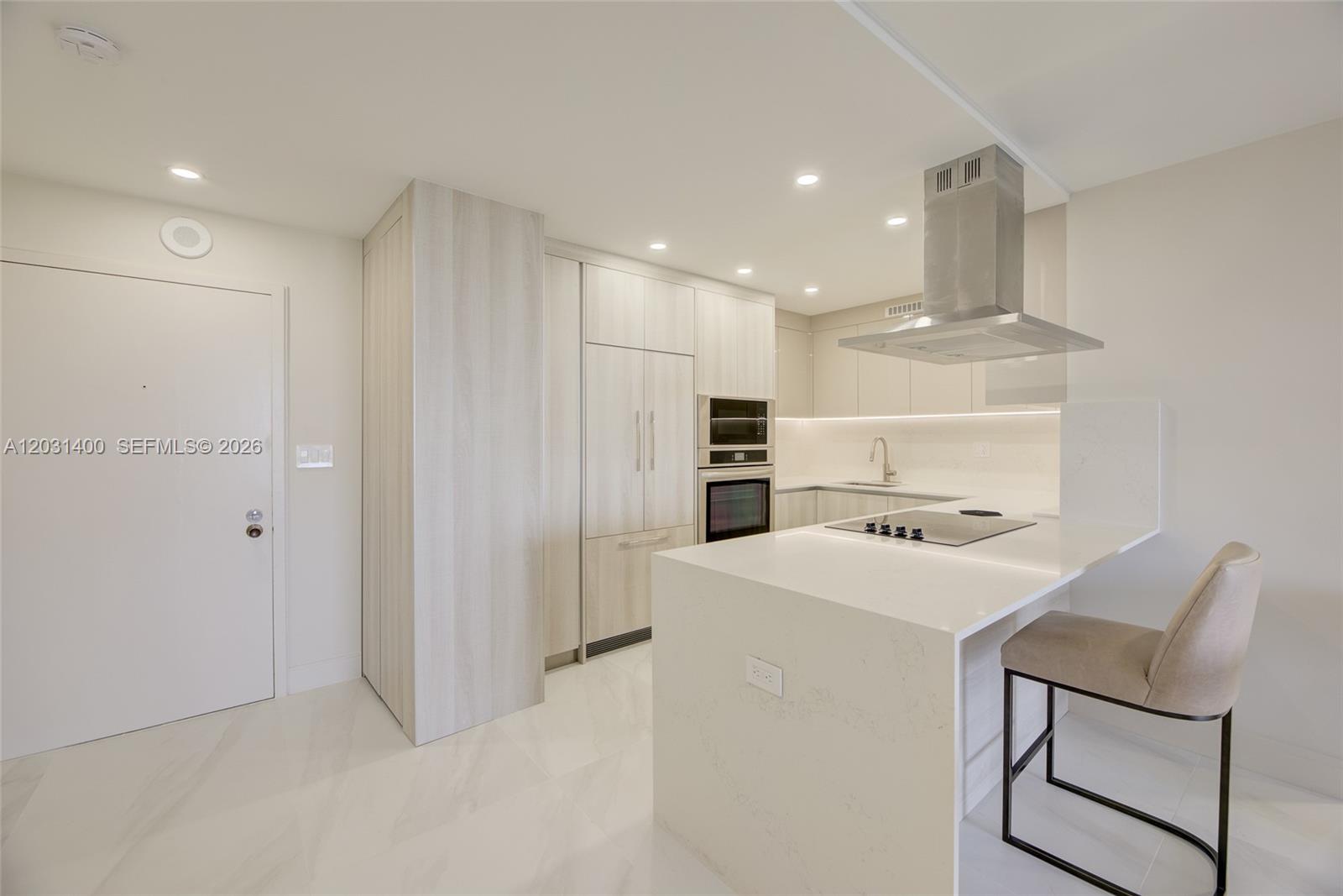 OLYMPUS CONDO PHASE - Residential