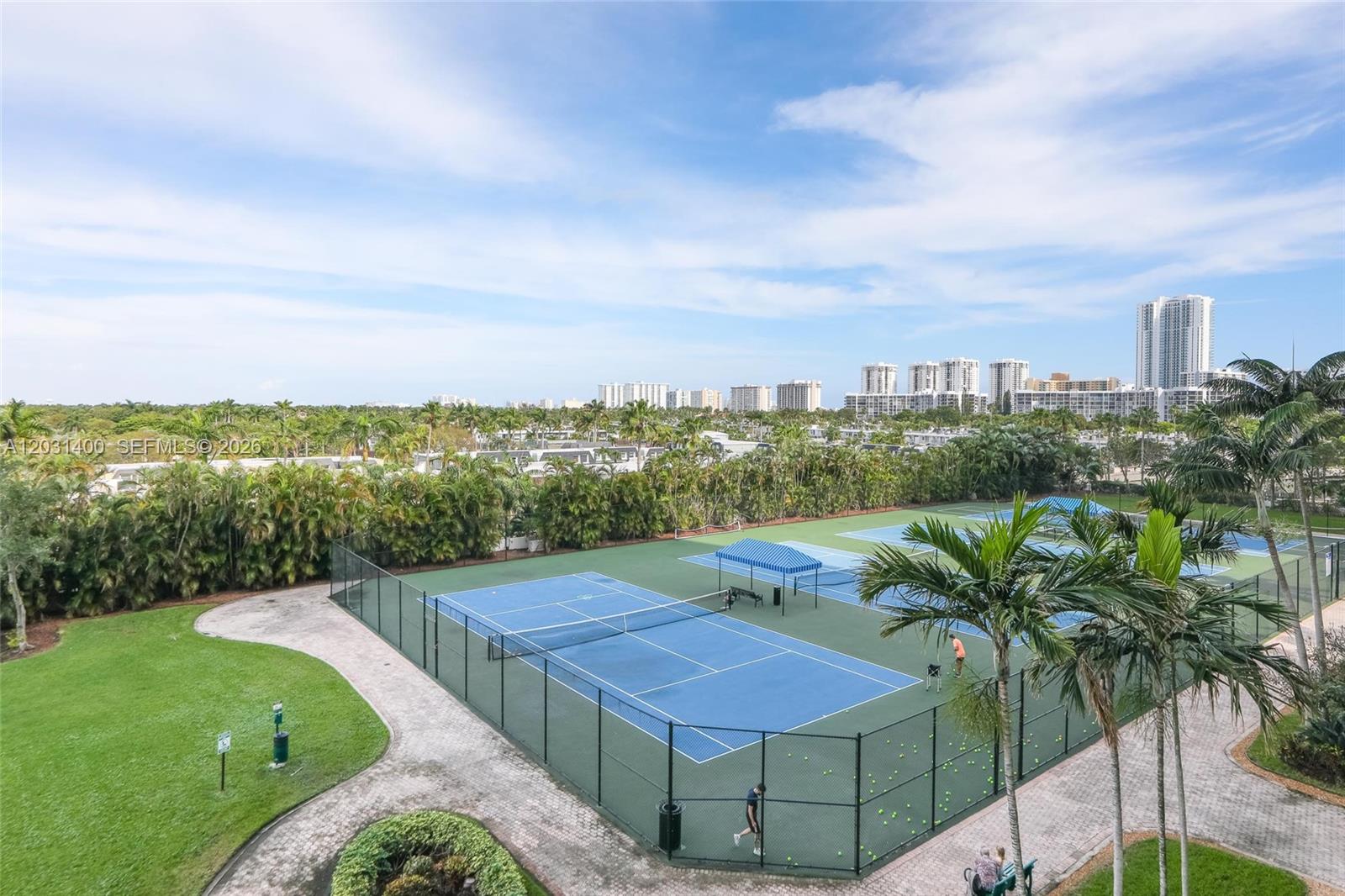 OLYMPUS CONDO PHASE - Residential