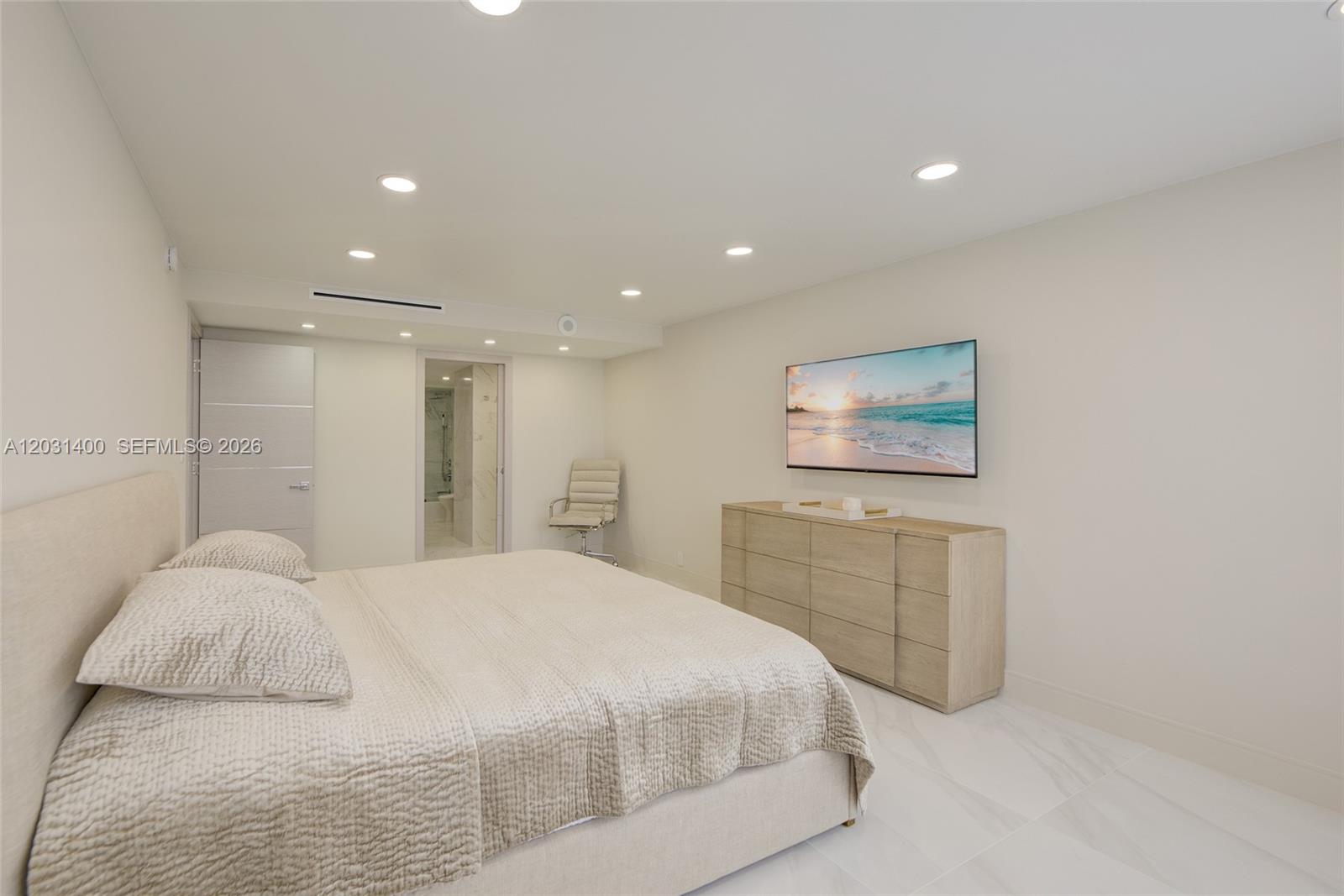 OLYMPUS CONDO PHASE - Residential