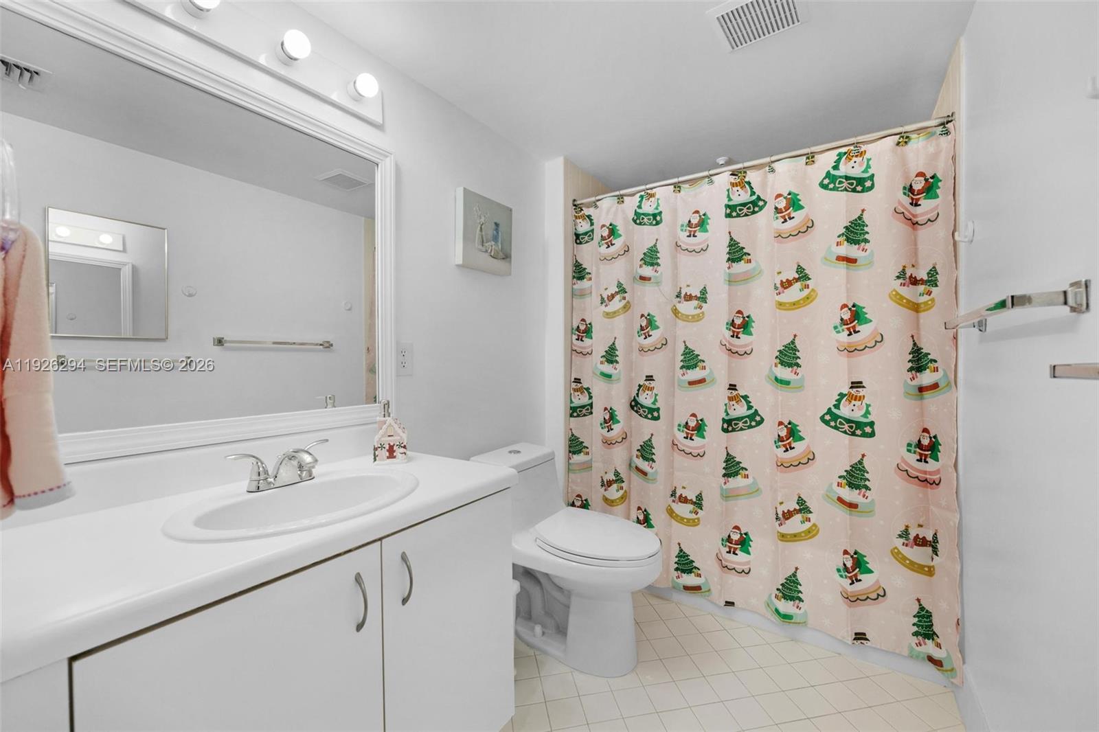SUFFOLK AT CENTURY VILLAG - Residential