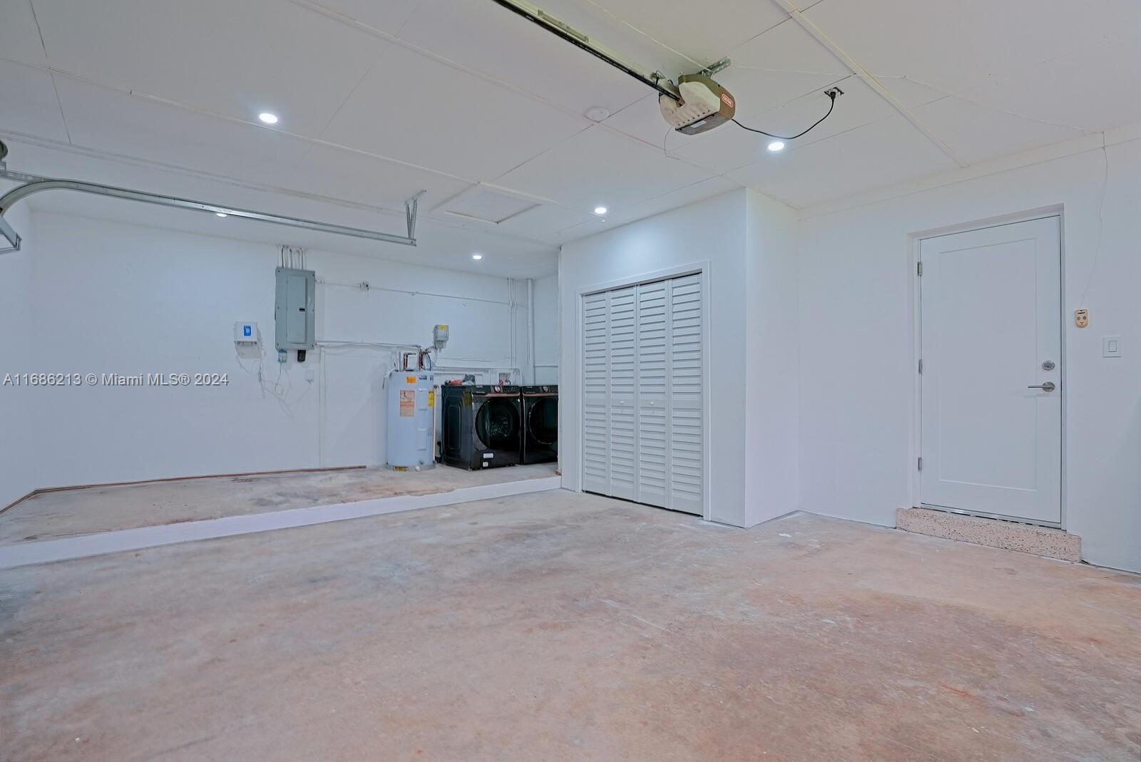 ORCHARD ESTATES - Residential Lease