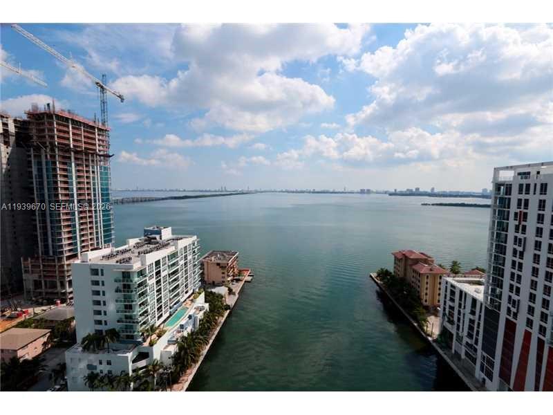 ICON BAY - Residential
