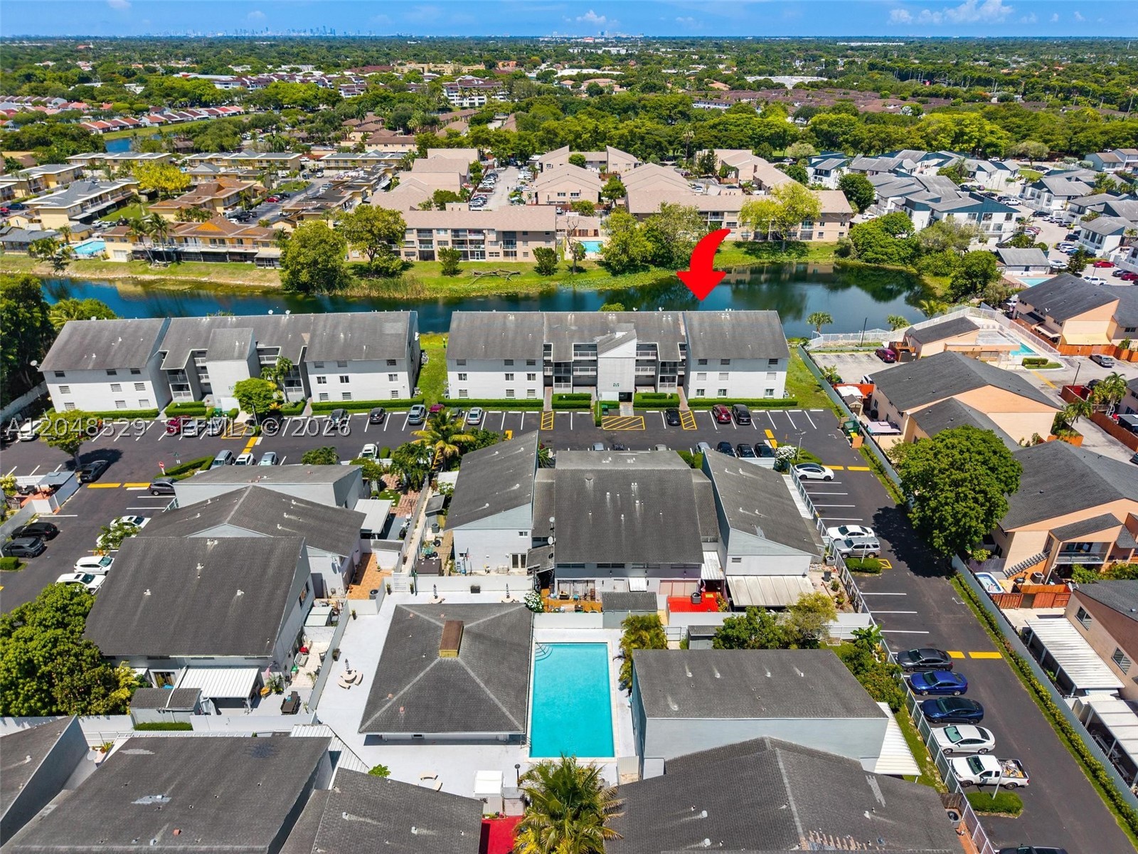 SOUTH LAKE VILLAS CONDO - Residential