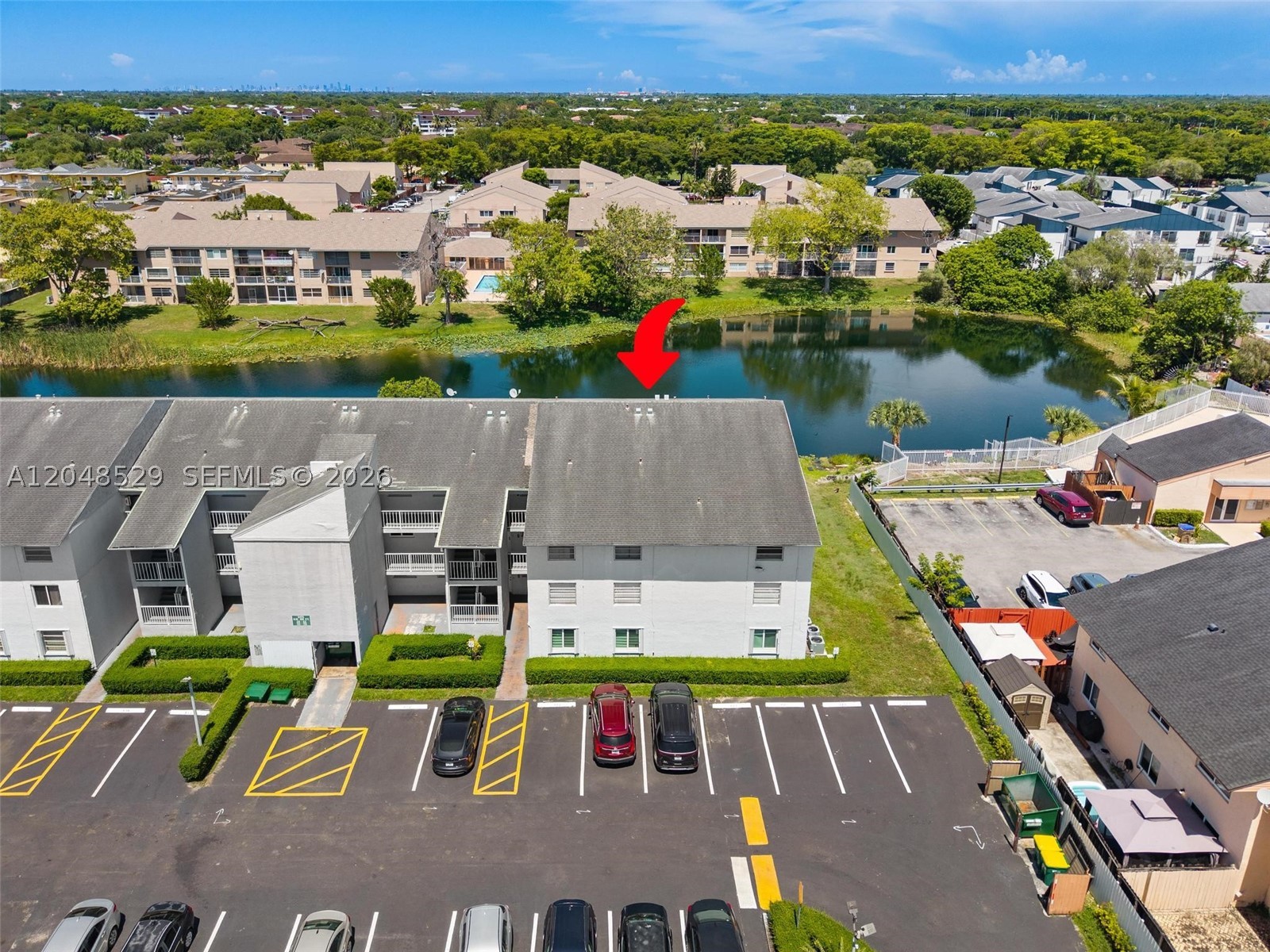 SOUTH LAKE VILLAS CONDO - Residential