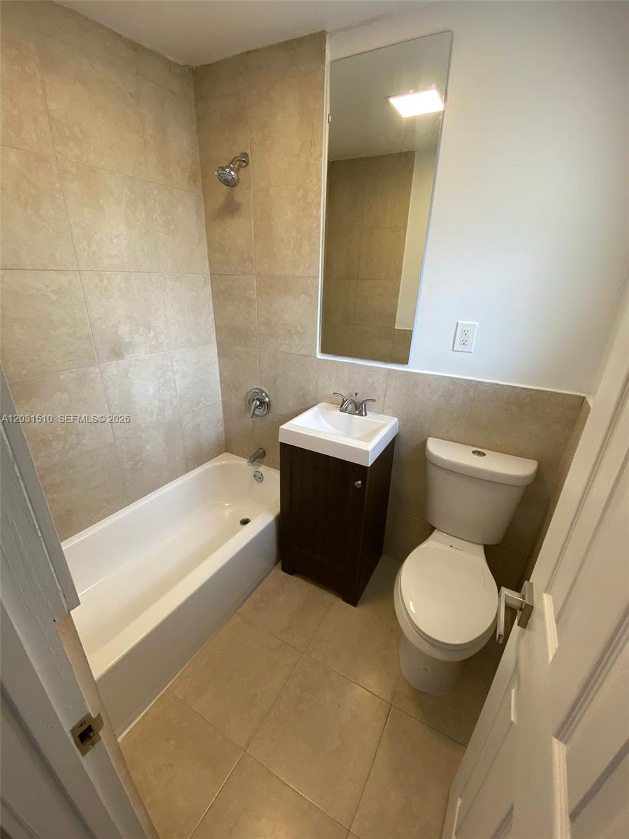 BISCAYNE BLVD PARK - Residential Income