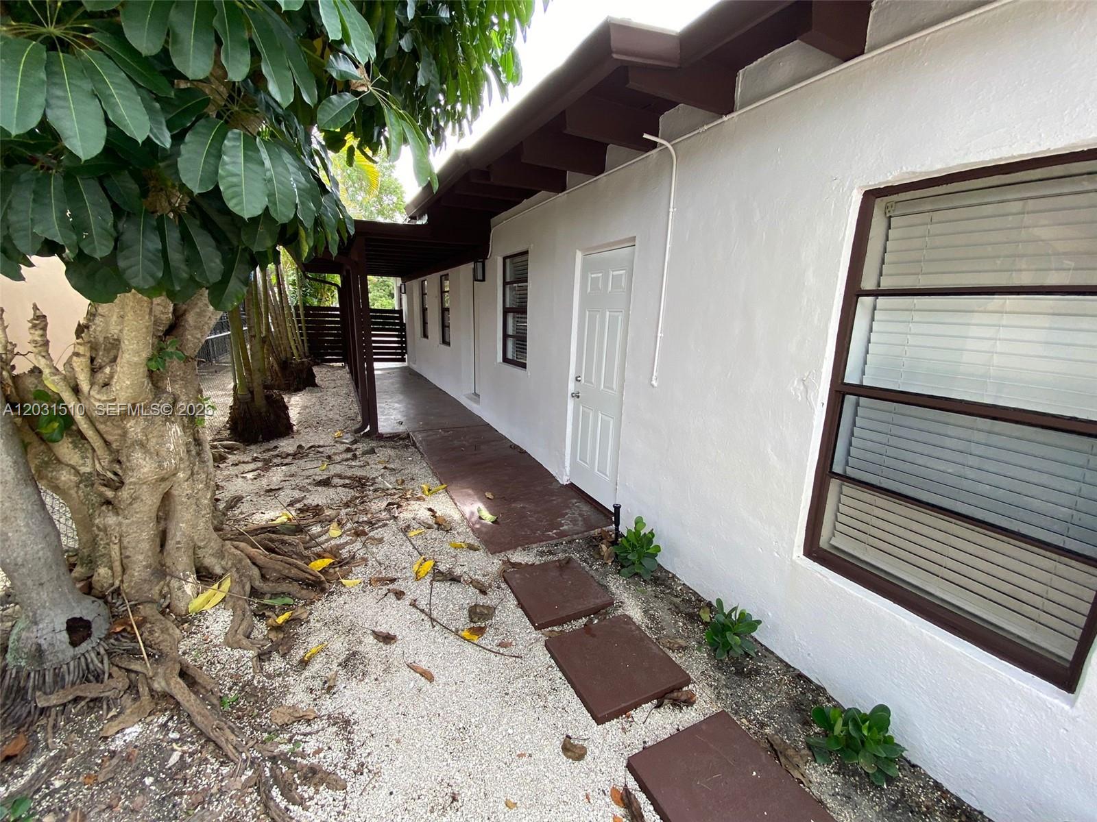 BISCAYNE BLVD PARK - Residential Income