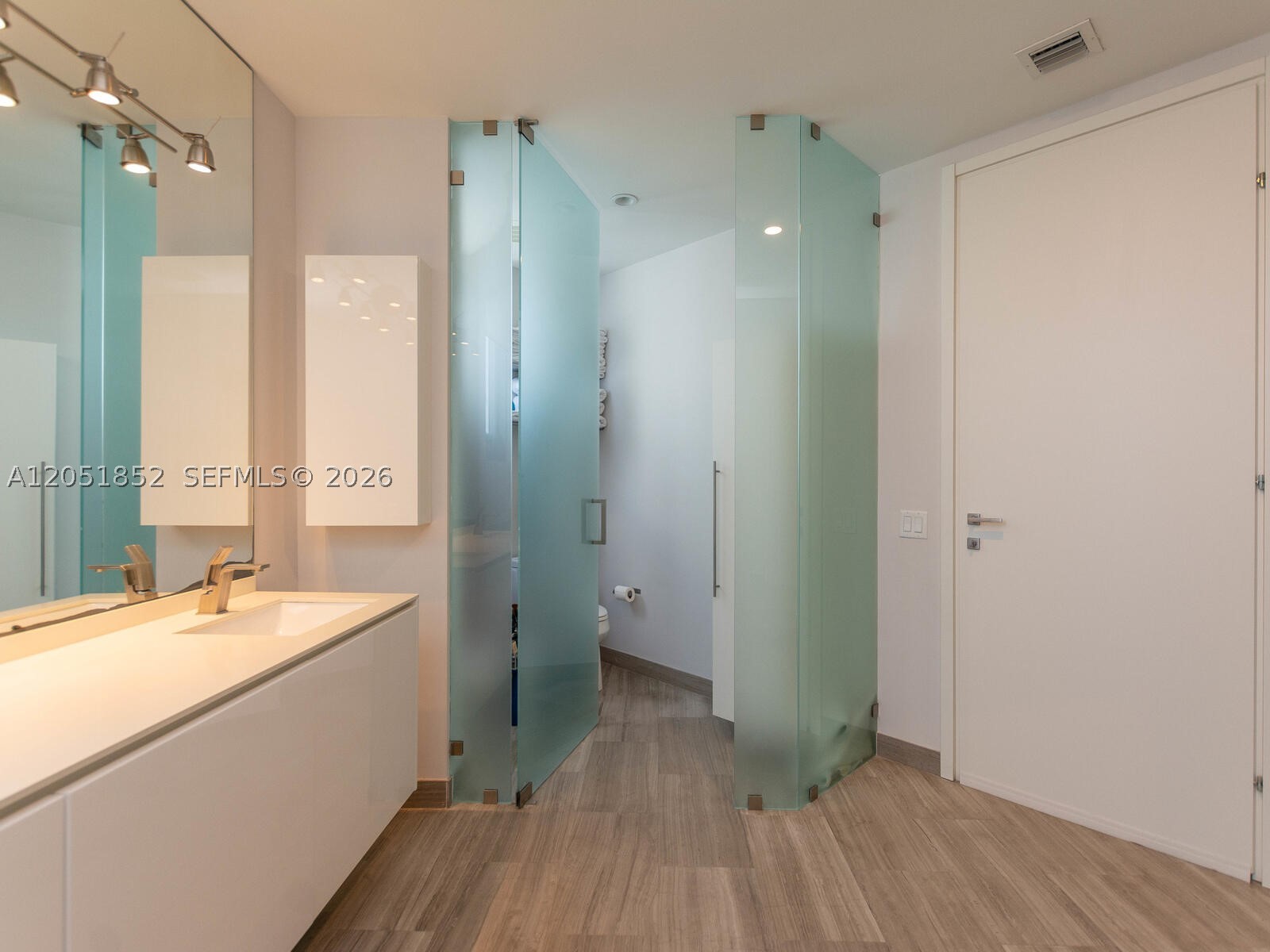 BRICKELLHOUSE CONDO - Residential Lease