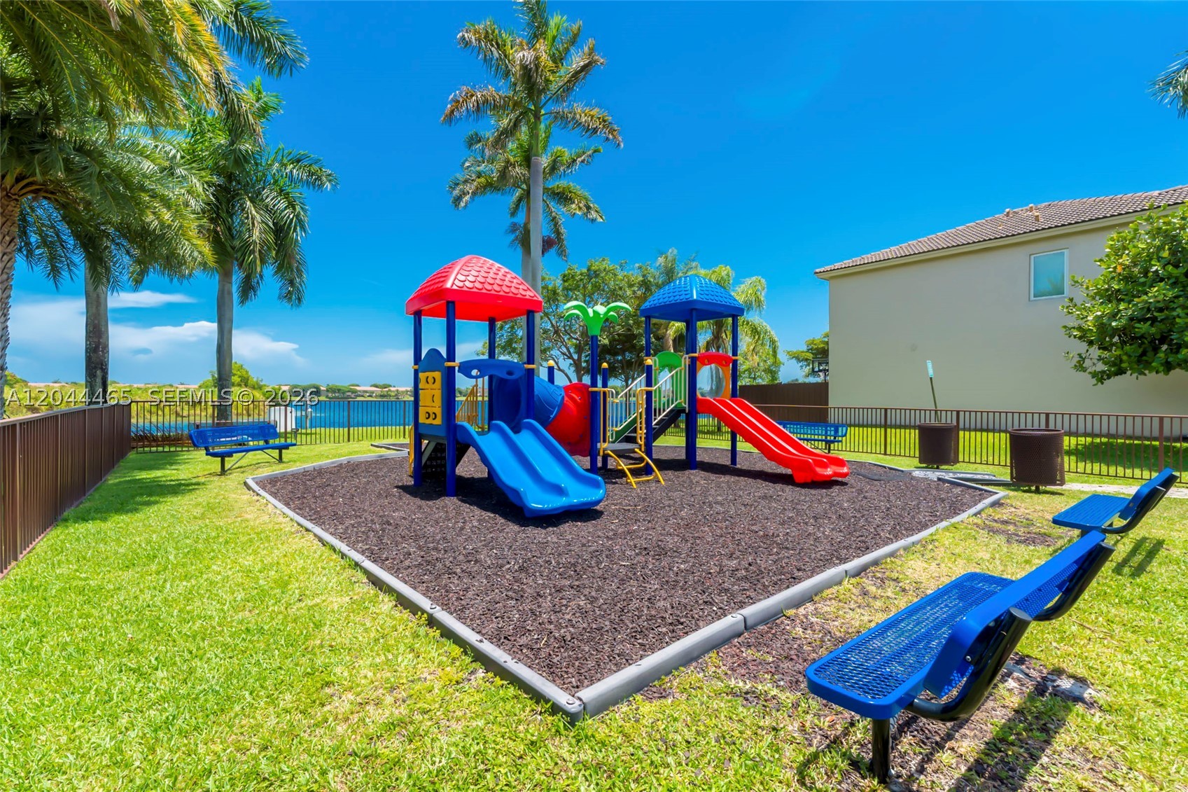 LAKES BY THE BAY CEE - Residential