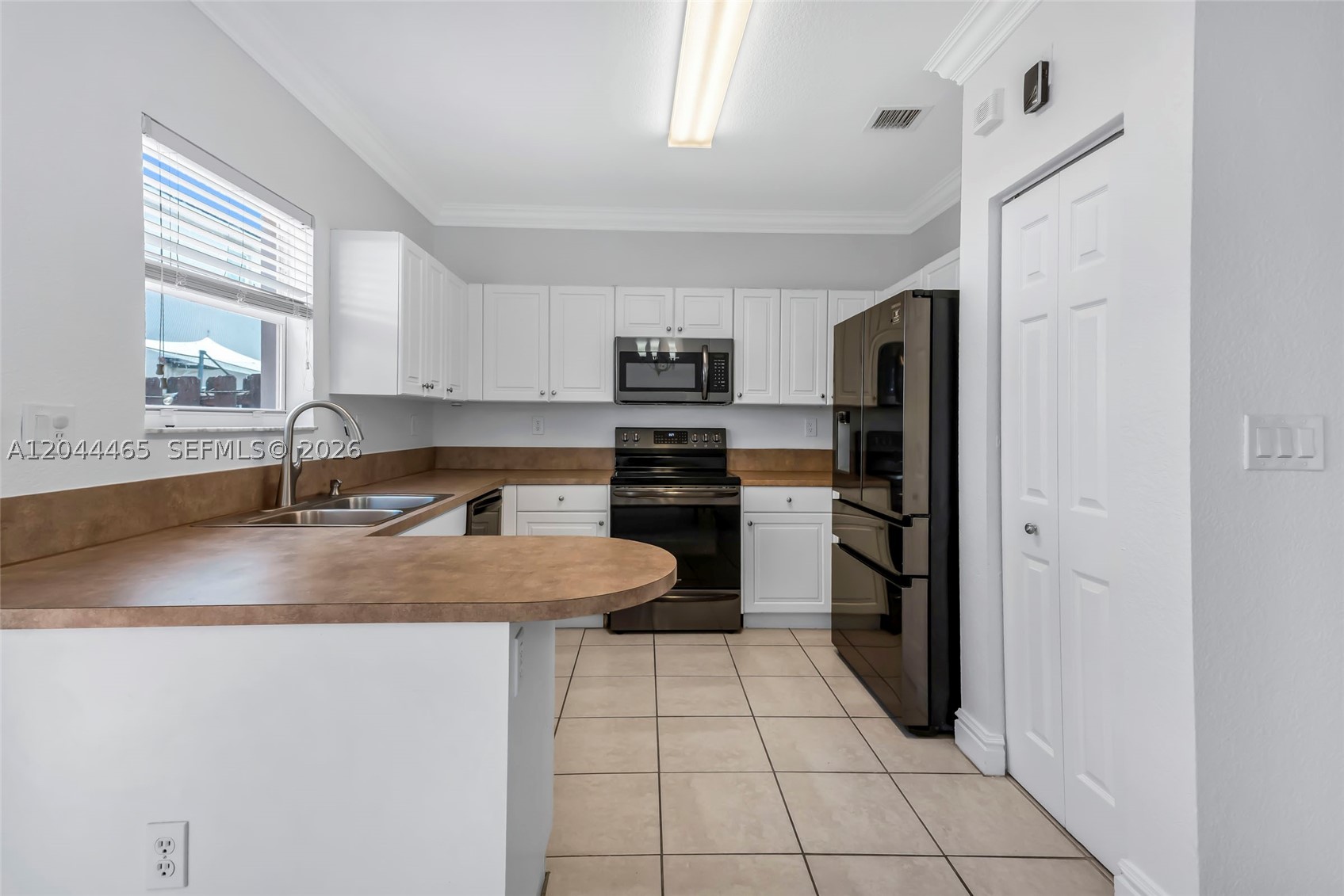 LAKES BY THE BAY CEE - Residential