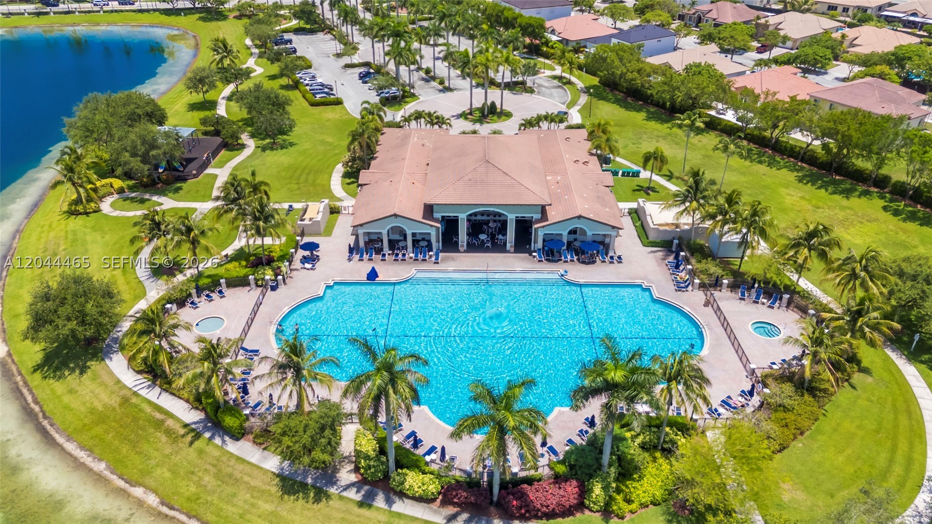 LAKES BY THE BAY CEE - Residential