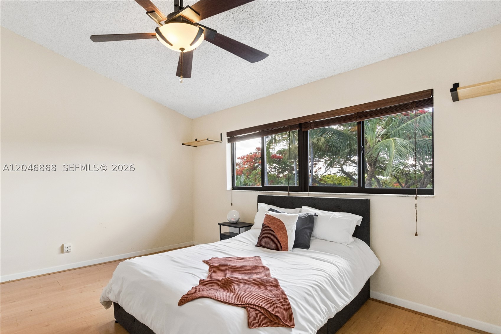 PINES OF OAKLAND FOREST W - Residential