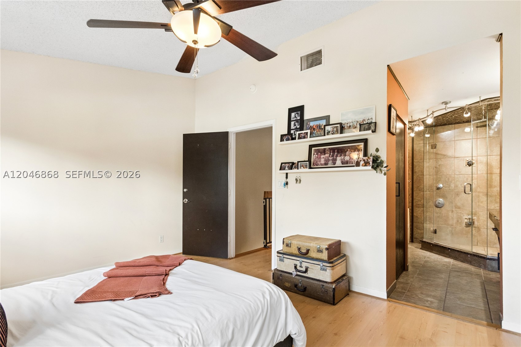 PINES OF OAKLAND FOREST W - Residential