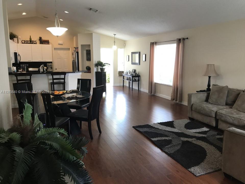 SECTOR 2-PARCELS 1 2 3 4 - Residential Lease