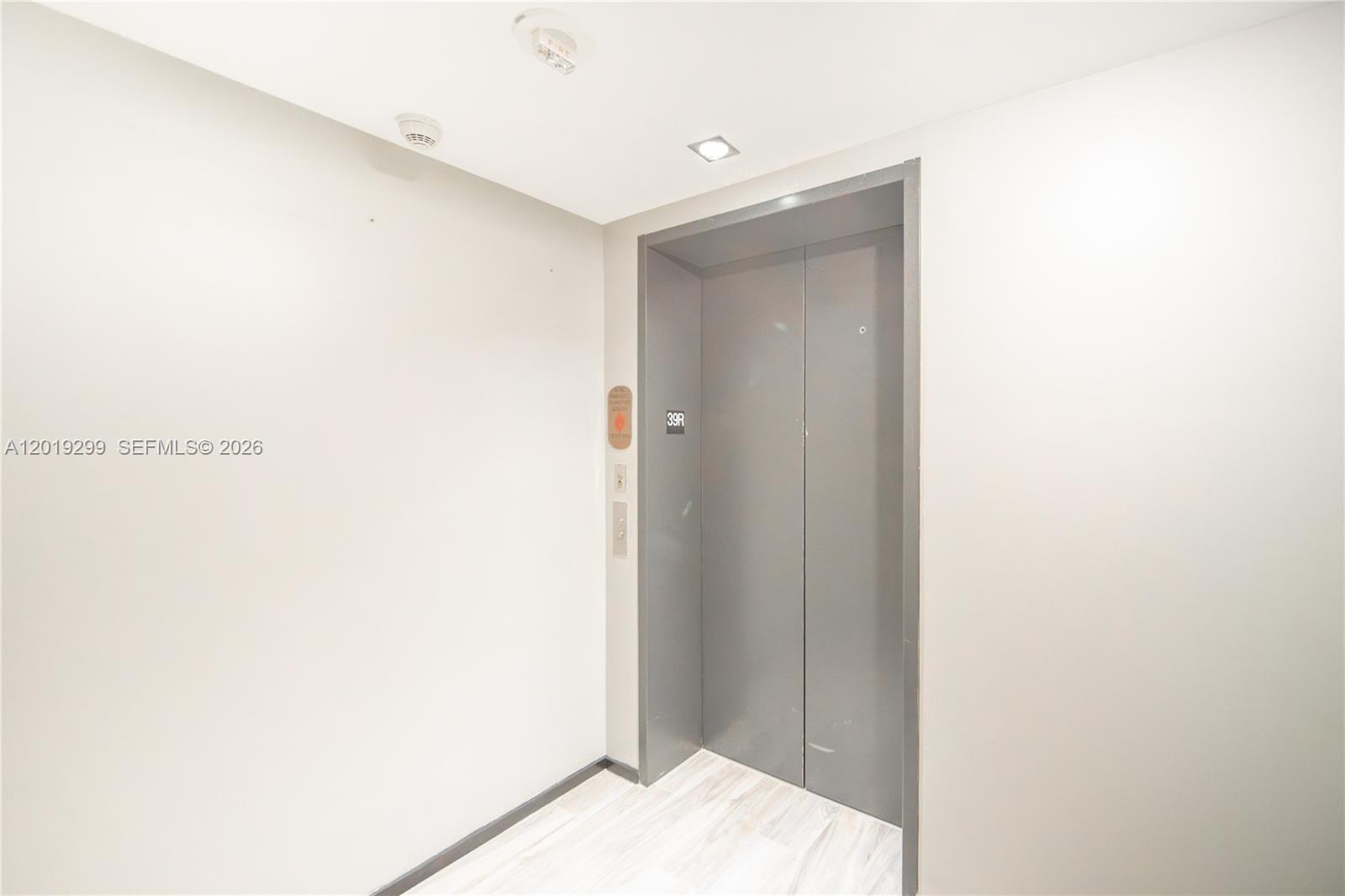 801 SMA RESIDENCES CONDO - Residential