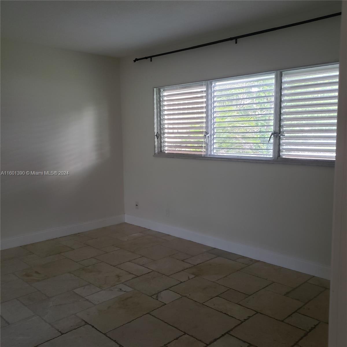 SEVENTEENTH GREEN CONDO - Residential Lease