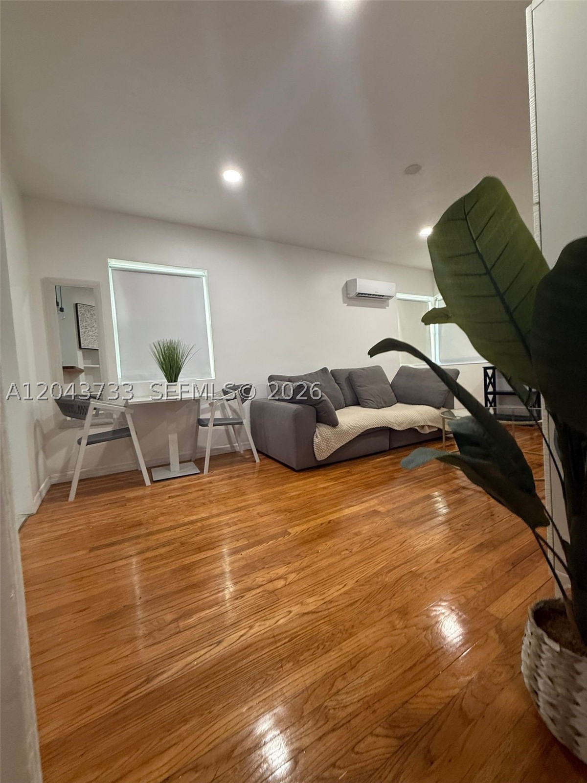 BAYWOOD - Residential Lease